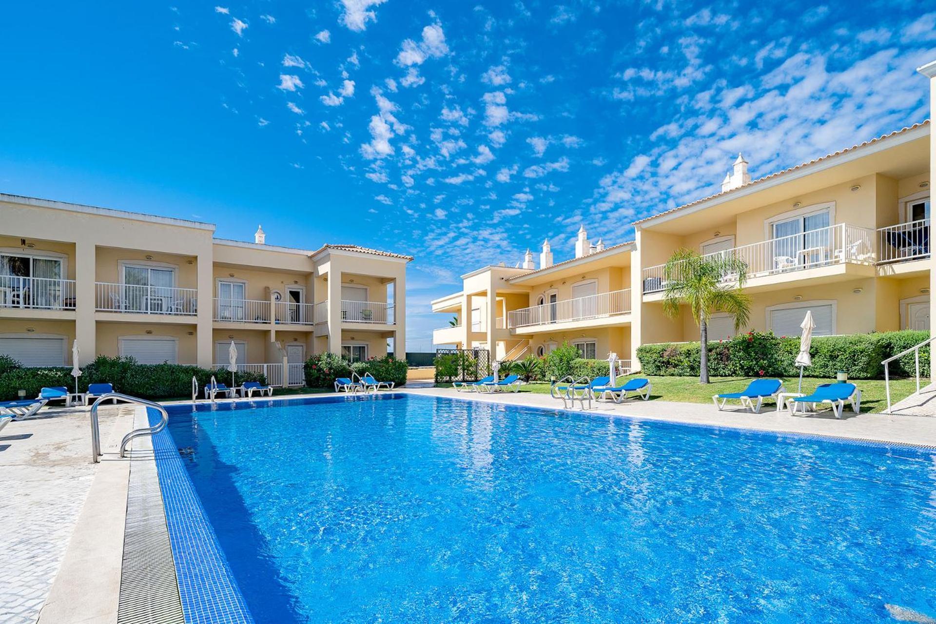 Palm Tree With Pool By Homing * Albufeira